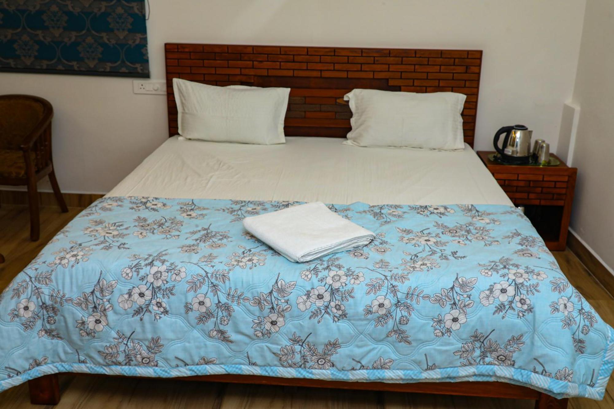 Jp Residency Hotel Yelagiri Buitenkant foto