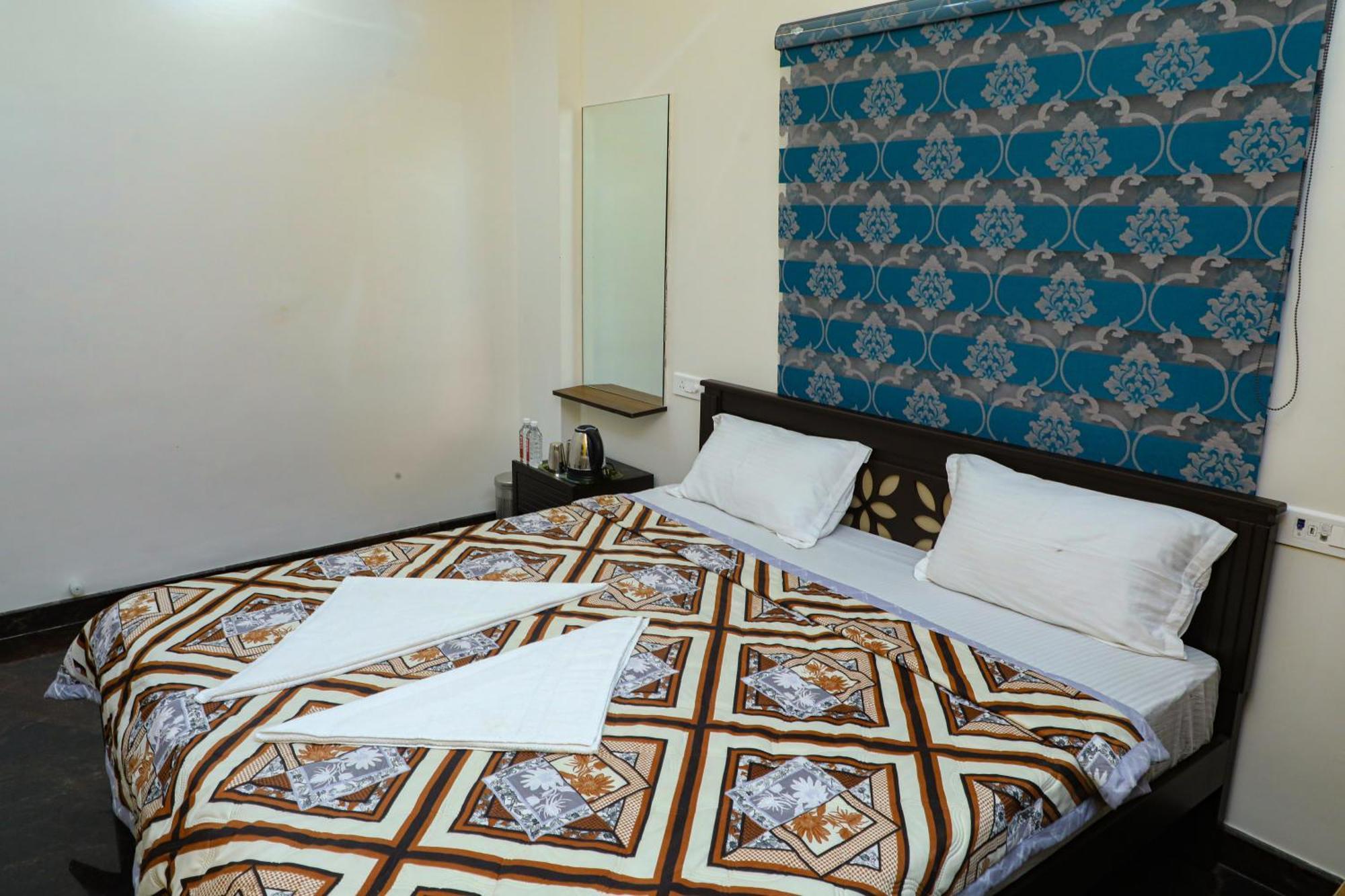 Jp Residency Hotel Yelagiri Buitenkant foto