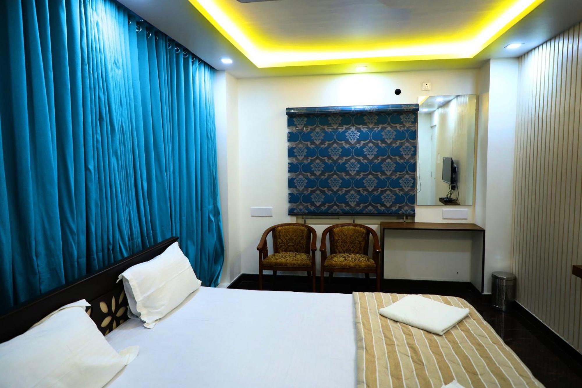 Jp Residency Hotel Yelagiri Buitenkant foto