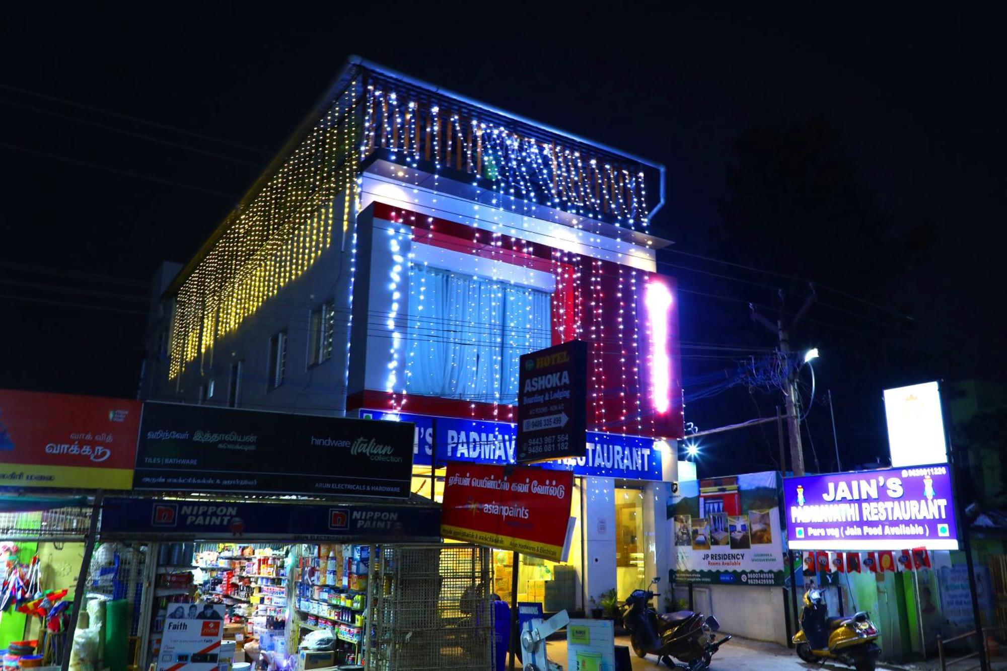 Jp Residency Hotel Yelagiri Buitenkant foto