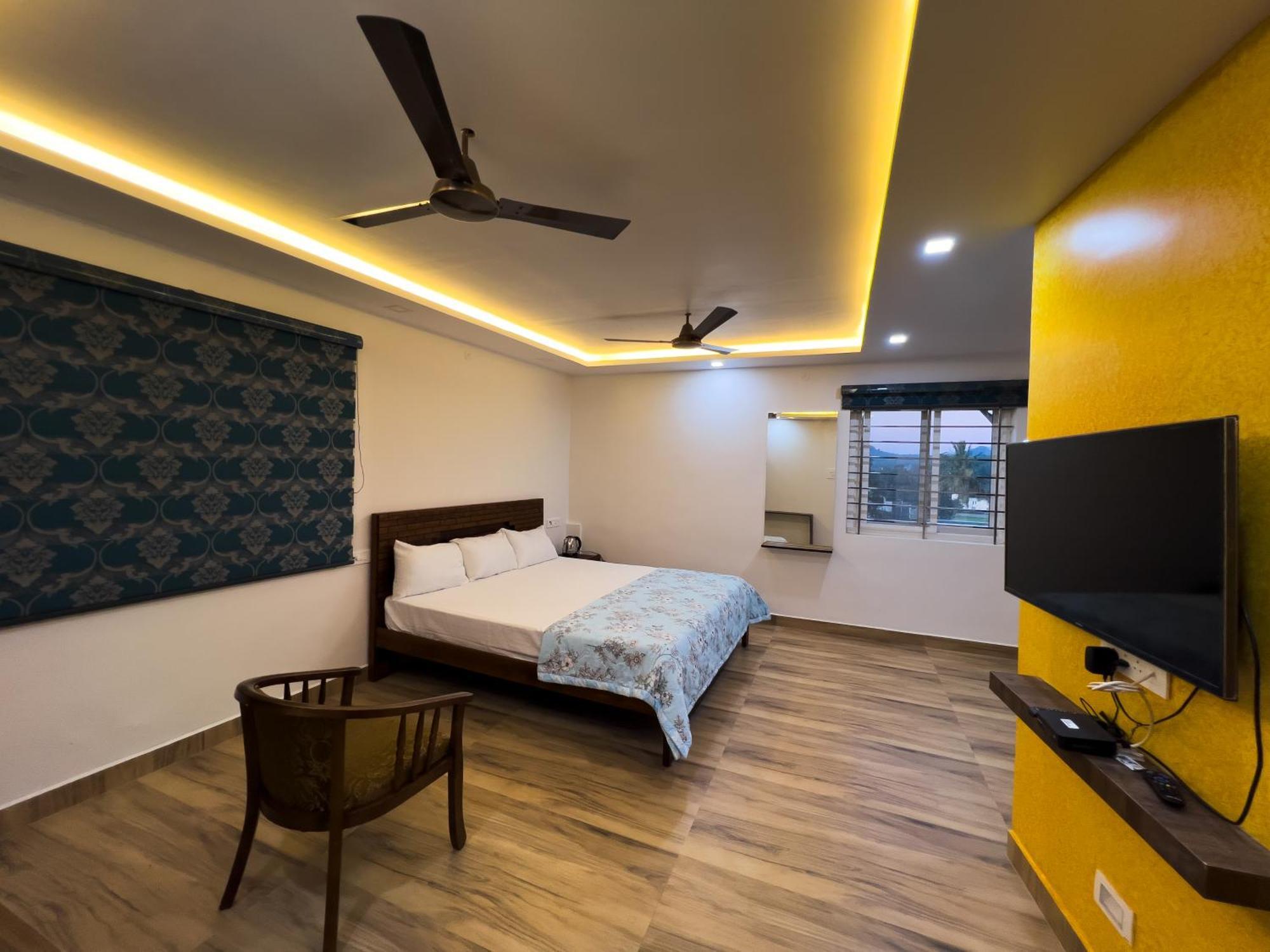 Jp Residency Hotel Yelagiri Buitenkant foto