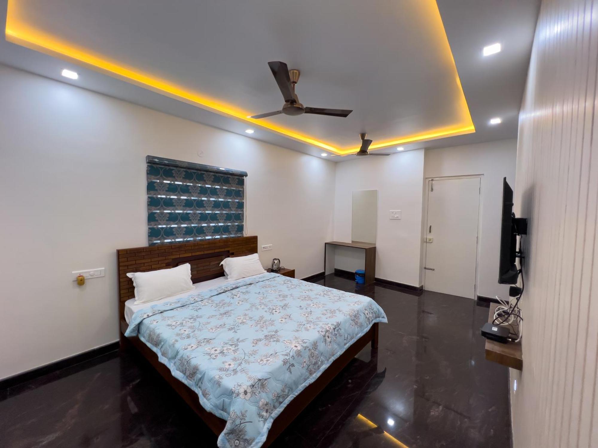 Jp Residency Hotel Yelagiri Buitenkant foto