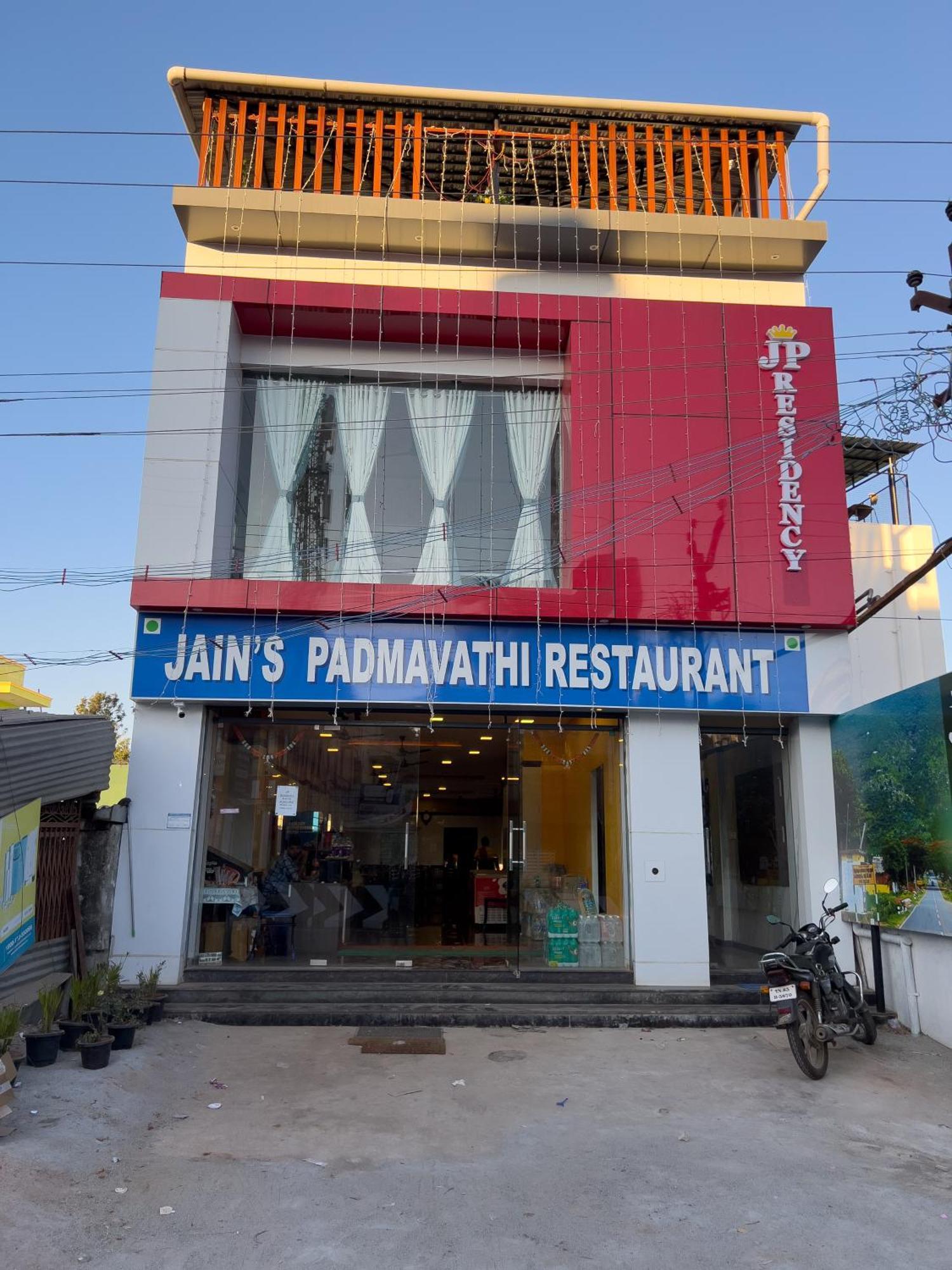 Jp Residency Hotel Yelagiri Buitenkant foto